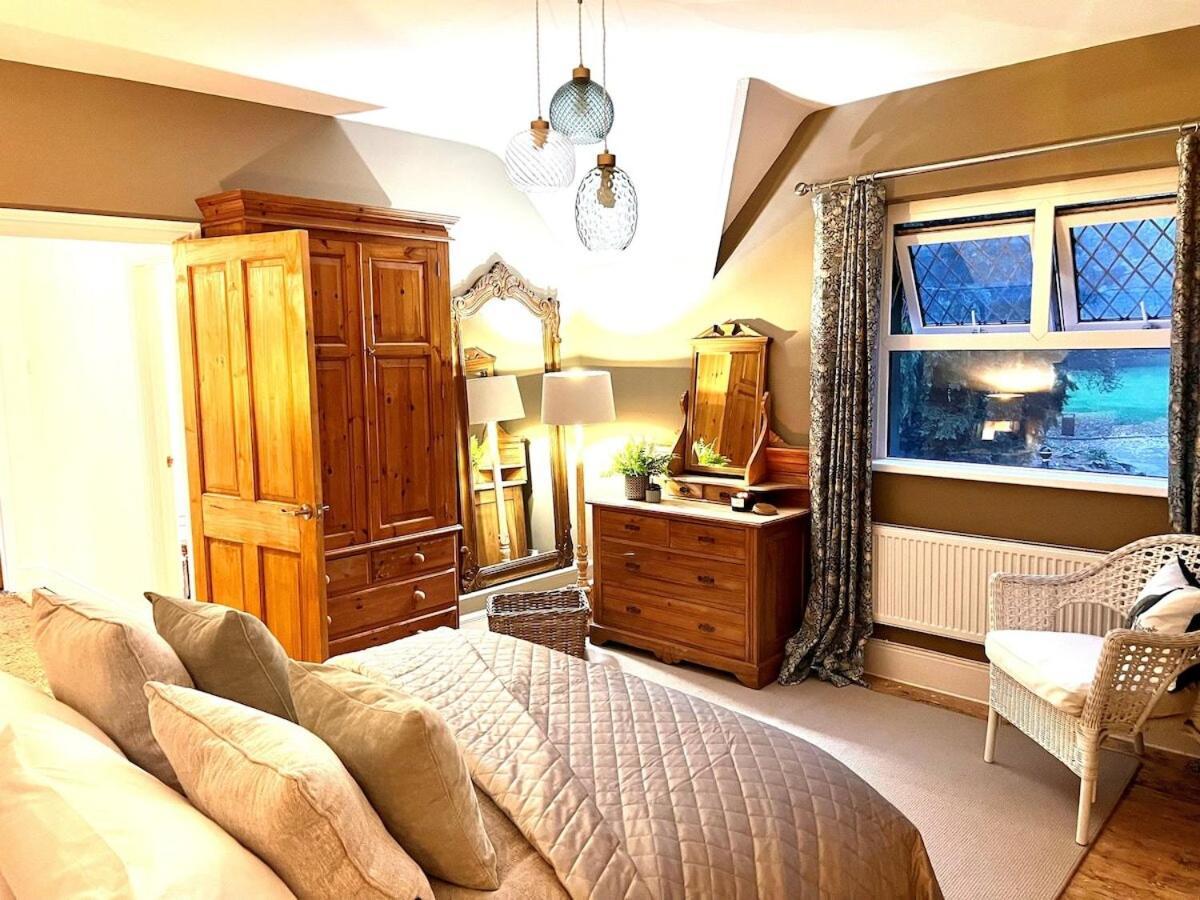 6 - Central Location - Entire House - Free Parking Merthyr Tydfil Extérieur photo