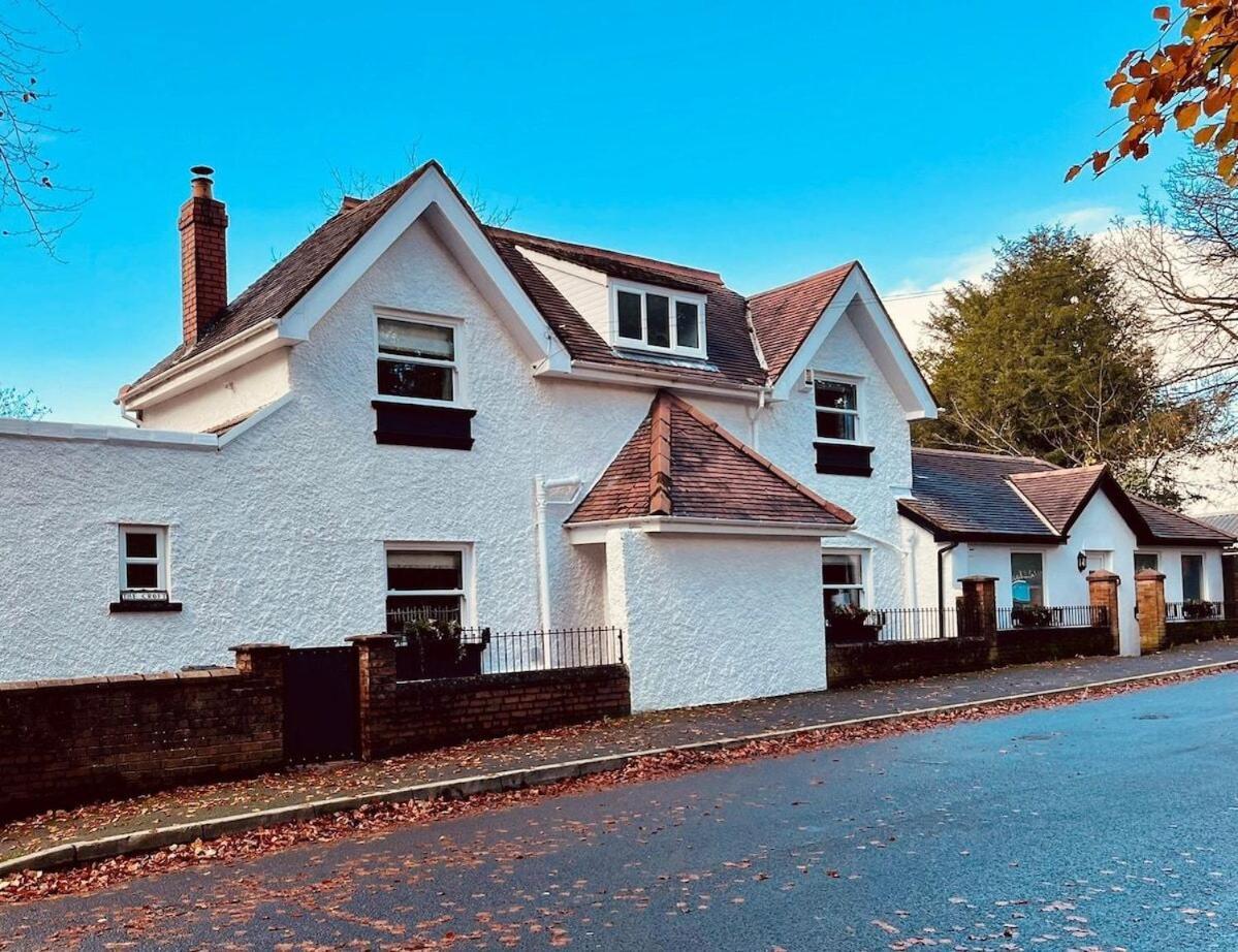 6 - Central Location - Entire House - Free Parking Merthyr Tydfil Extérieur photo